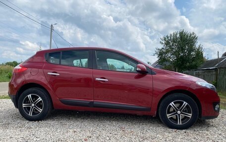 Renault Megane III, 2012 год, 790 000 рублей, 2 фотография