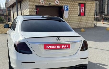 Mercedes-Benz E-Класс, 2017 год, 3 100 000 рублей, 12 фотография