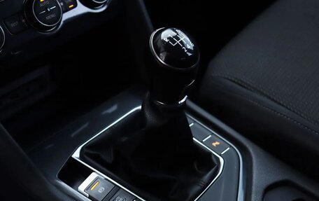 Volkswagen Tiguan II, 2019 год, 1 920 000 рублей, 15 фотография