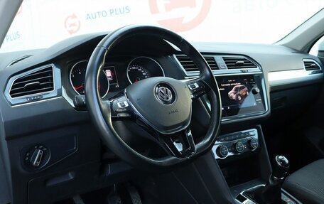 Volkswagen Tiguan II, 2019 год, 1 920 000 рублей, 8 фотография