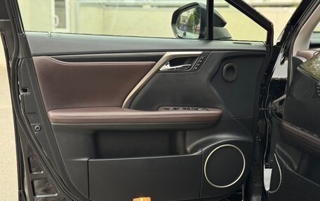 Lexus RX IV рестайлинг, 2017 год, 3 450 000 рублей, 20 фотография
