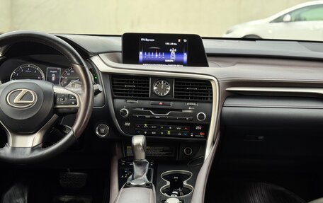 Lexus RX IV рестайлинг, 2017 год, 3 450 000 рублей, 32 фотография
