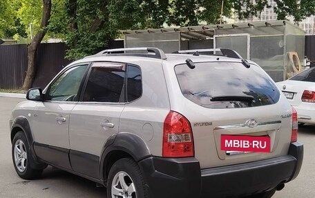 Hyundai Tucson III, 2006 год, 680 000 рублей, 4 фотография