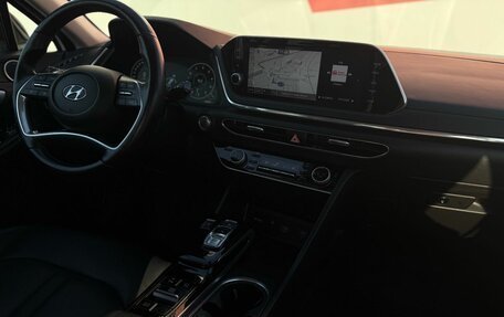 Hyundai Sonata VIII, 2021 год, 2 300 000 рублей, 11 фотография