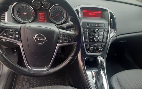 Opel Astra J, 2013 год, 730 000 рублей, 6 фотография