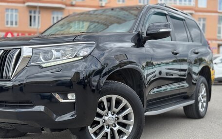 Toyota Land Cruiser Prado 150 рестайлинг 2, 2018 год, 4 299 000 рублей, 2 фотография