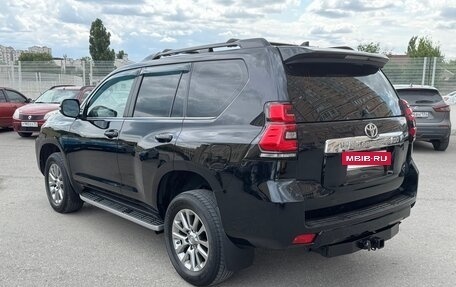 Toyota Land Cruiser Prado 150 рестайлинг 2, 2018 год, 4 299 000 рублей, 9 фотография