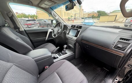 Toyota Land Cruiser Prado 150 рестайлинг 2, 2018 год, 4 299 000 рублей, 21 фотография