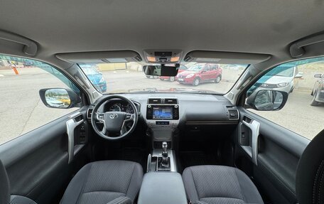 Toyota Land Cruiser Prado 150 рестайлинг 2, 2018 год, 4 299 000 рублей, 30 фотография