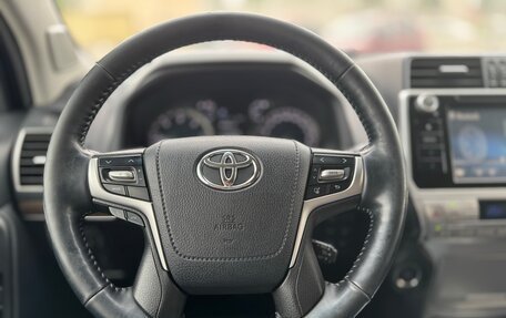Toyota Land Cruiser Prado 150 рестайлинг 2, 2018 год, 4 299 000 рублей, 35 фотография