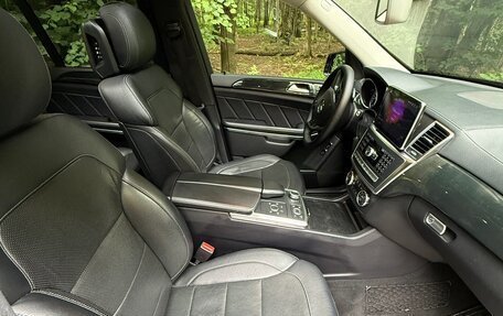 Mercedes-Benz GL-Класс, 2015 год, 3 500 000 рублей, 13 фотография