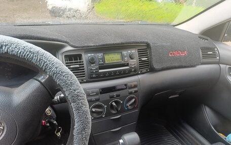 Toyota Corolla, 2004 год, 550 000 рублей, 4 фотография