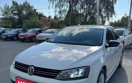 Volkswagen Jetta VI, 2014 год, 1 300 000 рублей, 5 фотография