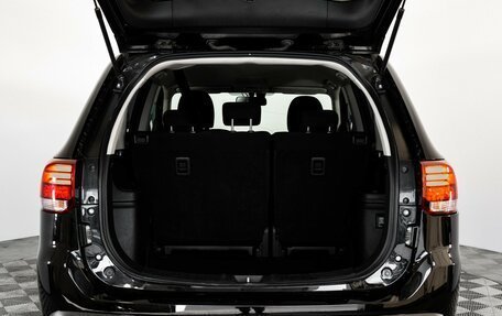 Mitsubishi Outlander III рестайлинг 3, 2020 год, 1 899 000 рублей, 18 фотография