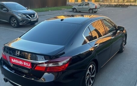 Honda Accord IX рестайлинг, 2015 год, 2 350 000 рублей, 5 фотография