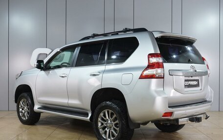 Toyota Land Cruiser Prado 150 рестайлинг 2, 2010 год, 2 588 000 рублей, 2 фотография