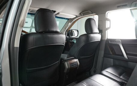 Toyota Land Cruiser Prado 150 рестайлинг 2, 2010 год, 2 588 000 рублей, 13 фотография