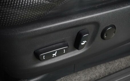 Toyota Land Cruiser Prado 150 рестайлинг 2, 2010 год, 2 588 000 рублей, 14 фотография