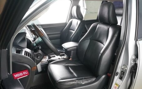 Toyota Land Cruiser Prado 150 рестайлинг 2, 2010 год, 2 588 000 рублей, 11 фотография