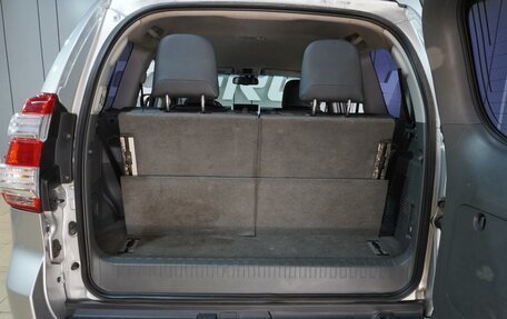 Toyota Land Cruiser Prado 150 рестайлинг 2, 2010 год, 2 588 000 рублей, 35 фотография