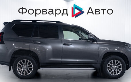 Toyota Land Cruiser Prado 150 рестайлинг 2, 2017 год, 4 535 000 рублей, 8 фотография