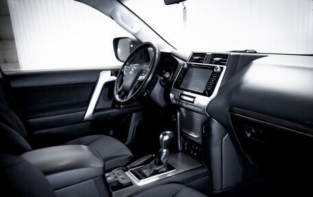 Toyota Land Cruiser Prado 150 рестайлинг 2, 2017 год, 4 535 000 рублей, 15 фотография