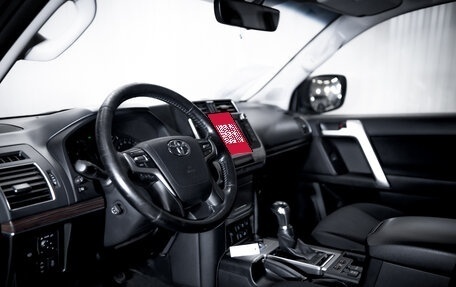 Toyota Land Cruiser Prado 150 рестайлинг 2, 2017 год, 4 535 000 рублей, 11 фотография