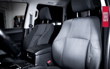 Toyota Land Cruiser Prado 150 рестайлинг 2, 2017 год, 4 535 000 рублей, 16 фотография