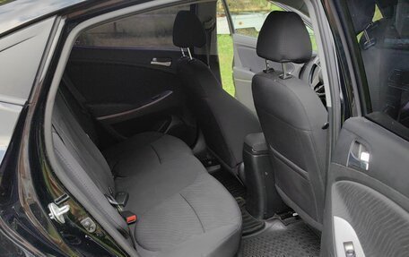 Hyundai Solaris II рестайлинг, 2015 год, 950 000 рублей, 9 фотография