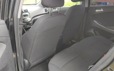 Hyundai Solaris II рестайлинг, 2015 год, 950 000 рублей, 10 фотография