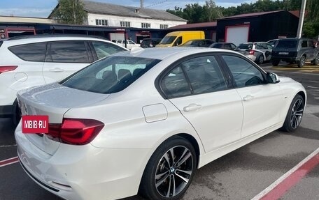 BMW 3 серия, 2018 год, 3 100 000 рублей, 3 фотография