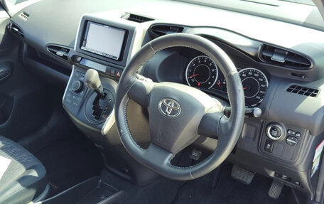Toyota Wish II, 2010 год, 970 000 рублей, 12 фотография