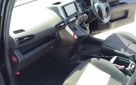 Toyota Wish II, 2010 год, 970 000 рублей, 10 фотография