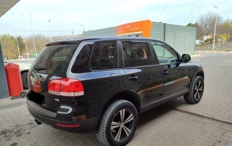 Volkswagen Touareg III, 2003 год, 600 000 рублей, 6 фотография