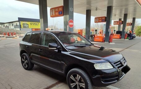 Volkswagen Touareg III, 2003 год, 600 000 рублей, 9 фотография