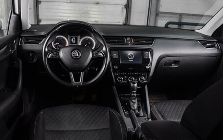 Skoda Octavia, 2018 год, 1 579 000 рублей, 6 фотография