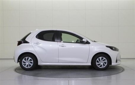 Toyota Yaris, 2021 год, 760 123 рублей, 5 фотография