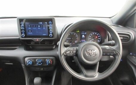 Toyota Yaris, 2021 год, 760 123 рублей, 13 фотография