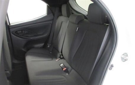 Toyota Yaris, 2021 год, 760 123 рублей, 11 фотография