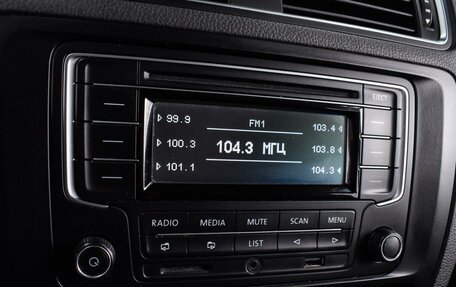 Volkswagen Jetta VI, 2013 год, 1 099 000 рублей, 13 фотография