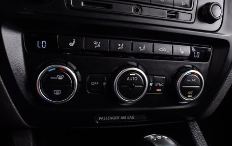 Volkswagen Jetta VI, 2013 год, 1 099 000 рублей, 12 фотография