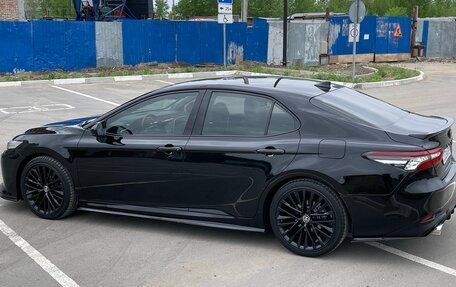Toyota Camry, 2018 год, 3 600 000 рублей, 10 фотография