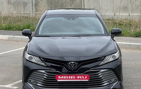 Toyota Camry, 2018 год, 3 600 000 рублей, 8 фотография