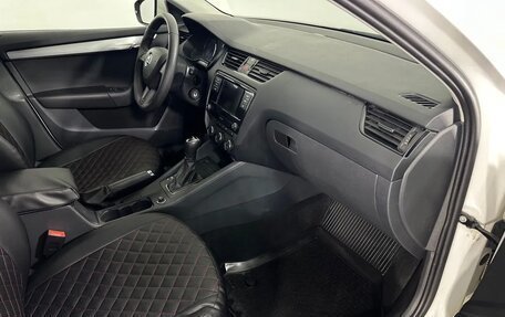 Skoda Octavia, 2019 год, 1 050 000 рублей, 14 фотография