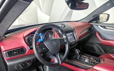 Maserati Levante I, 2017 год, 4 085 000 рублей, 19 фотография