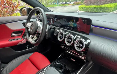 Mercedes-Benz CLA, 2021 год, 3 400 000 рублей, 13 фотография
