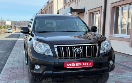 Toyota Land Cruiser Prado 150 рестайлинг 2, 2013 год, 2 890 000 рублей, 11 фотография