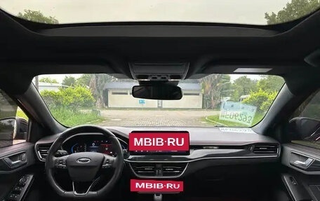 Ford Focus IV, 2022 год, 1 300 690 рублей, 10 фотография