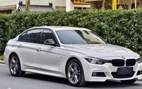 BMW 3 серия, 2019 год, 2 800 096 рублей, 2 фотография