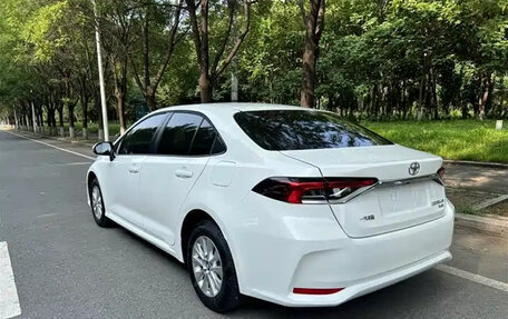 Toyota Corolla, 2022 год, 1 230 000 рублей, 6 фотография